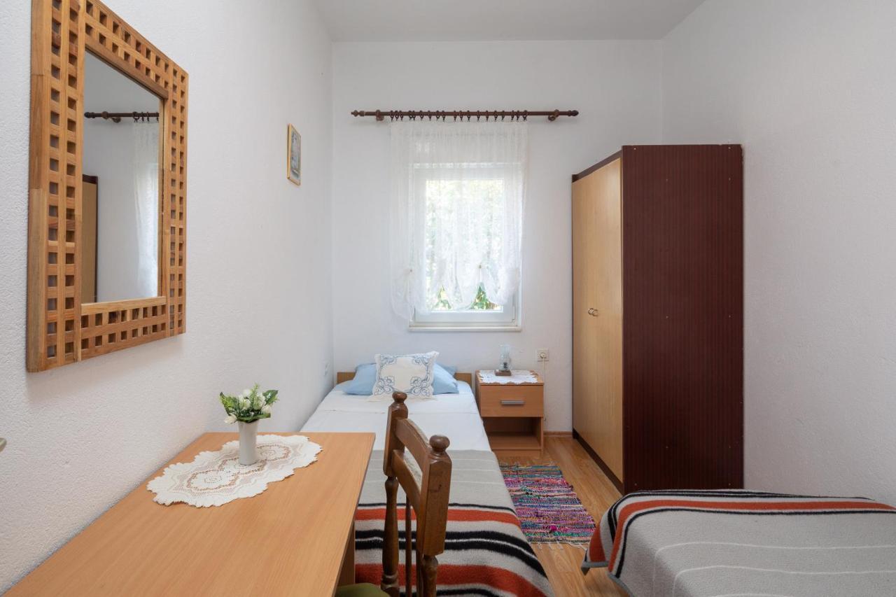 Apartament Near Babic