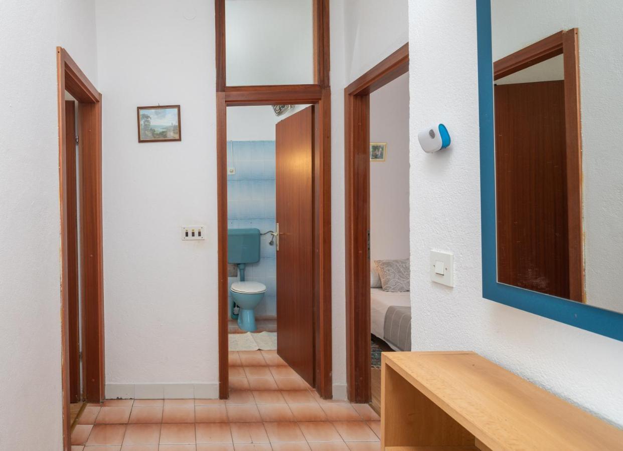 Apartament Near Babic *