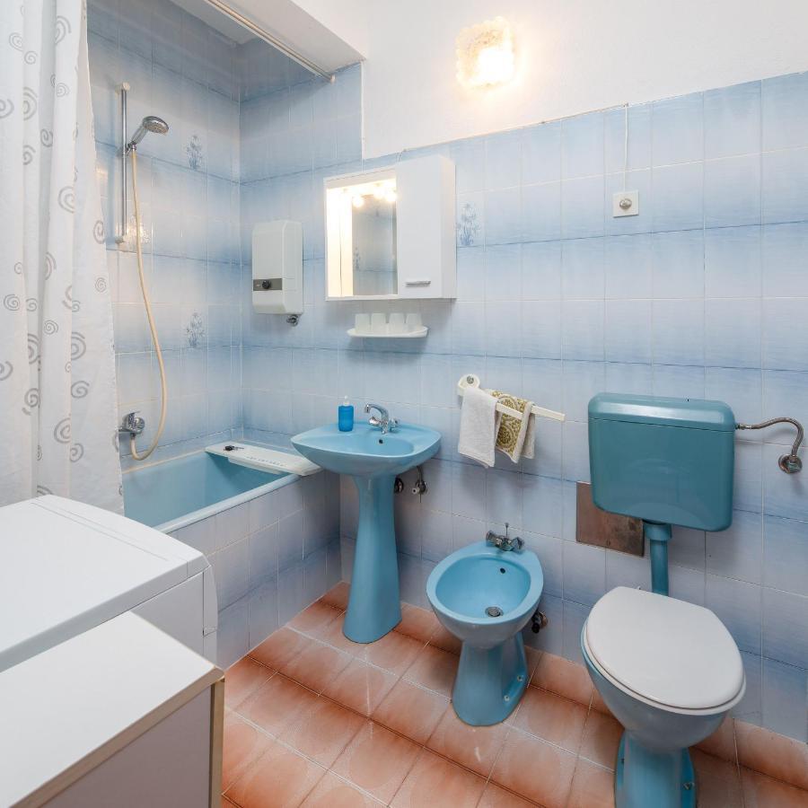Apartament Near Babic *